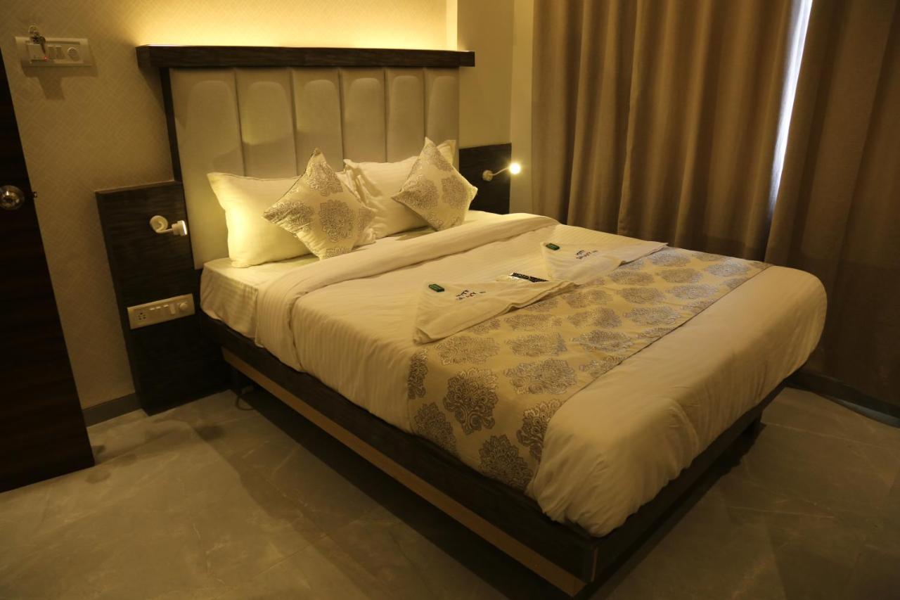 Hotel Galaxy Inn Нави Мумбаи Экстерьер фото