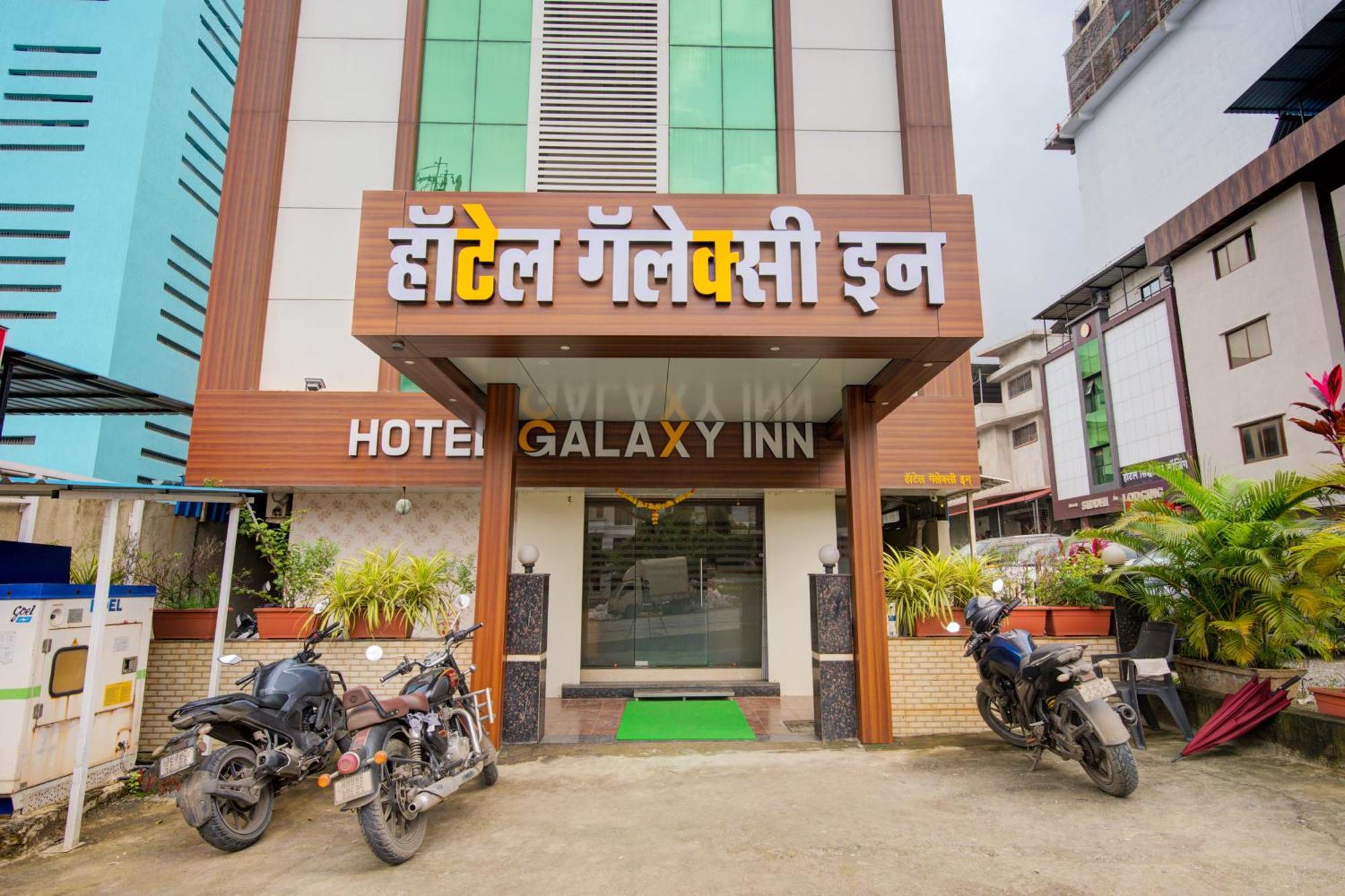 Hotel Galaxy Inn Нави Мумбаи Экстерьер фото