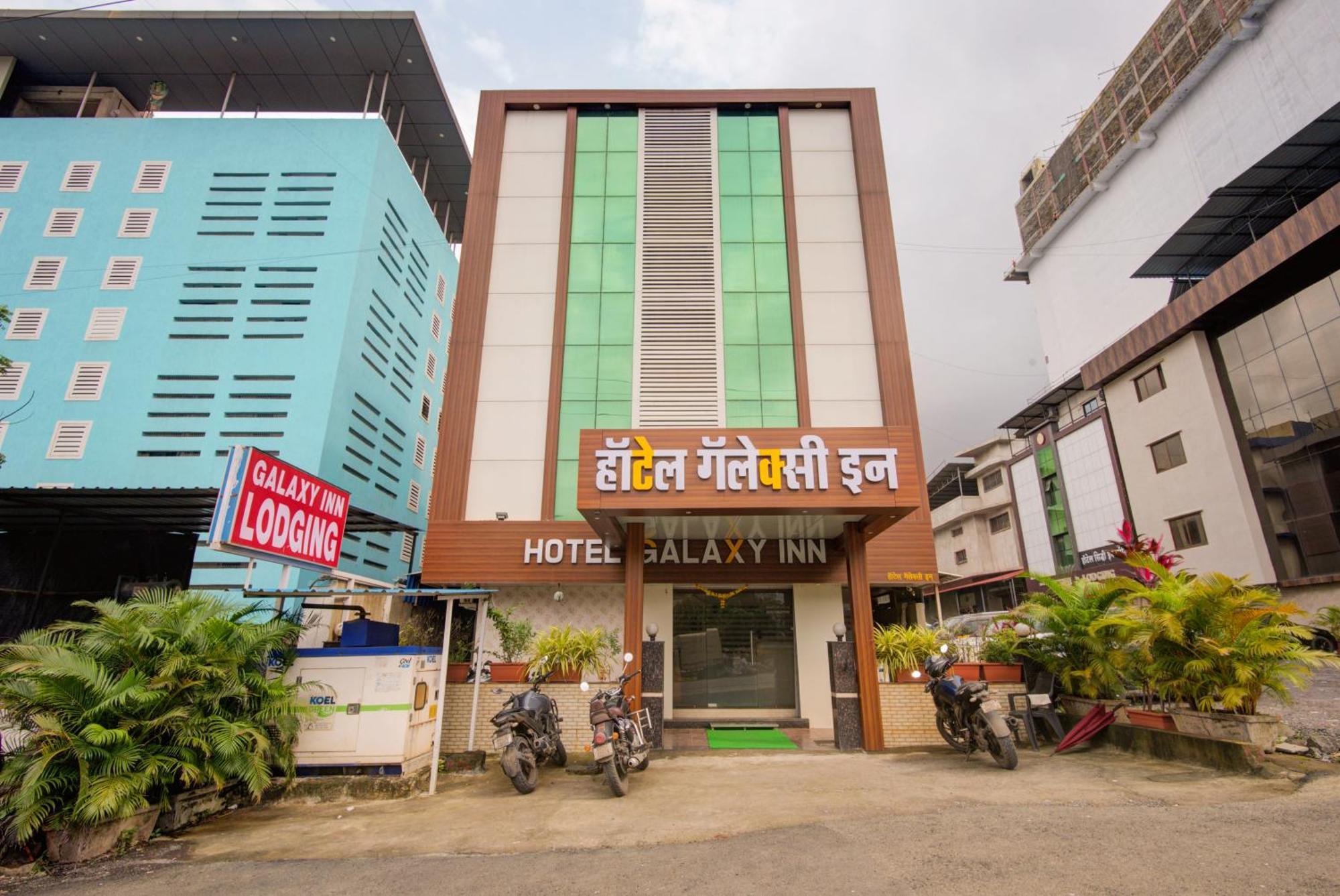 Hotel Galaxy Inn Нави Мумбаи Экстерьер фото