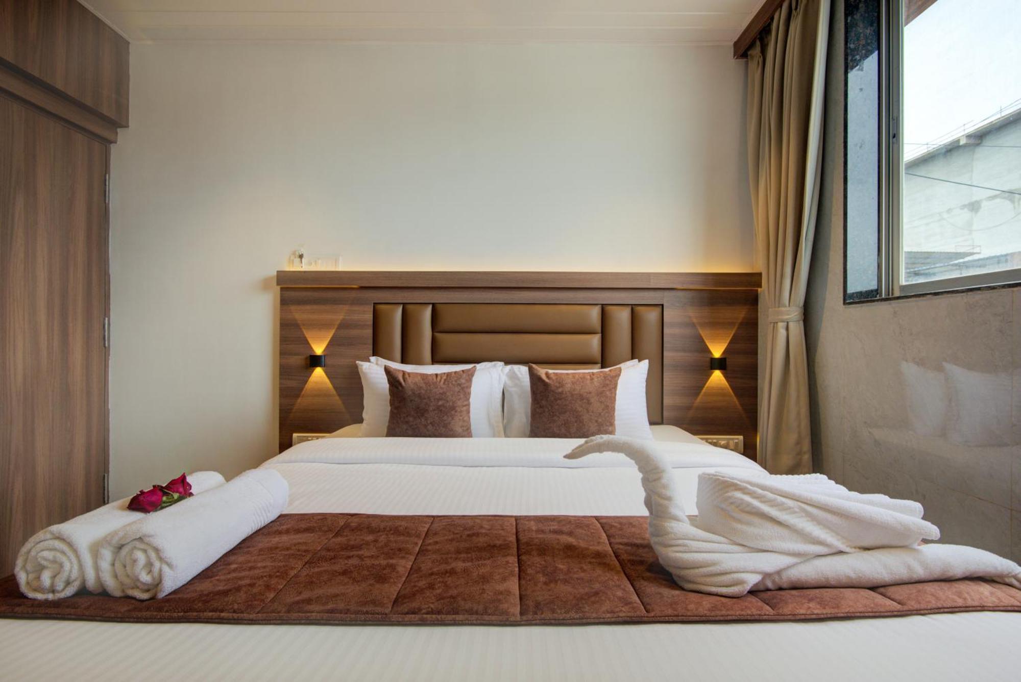 Hotel Galaxy Inn Нави Мумбаи Экстерьер фото
